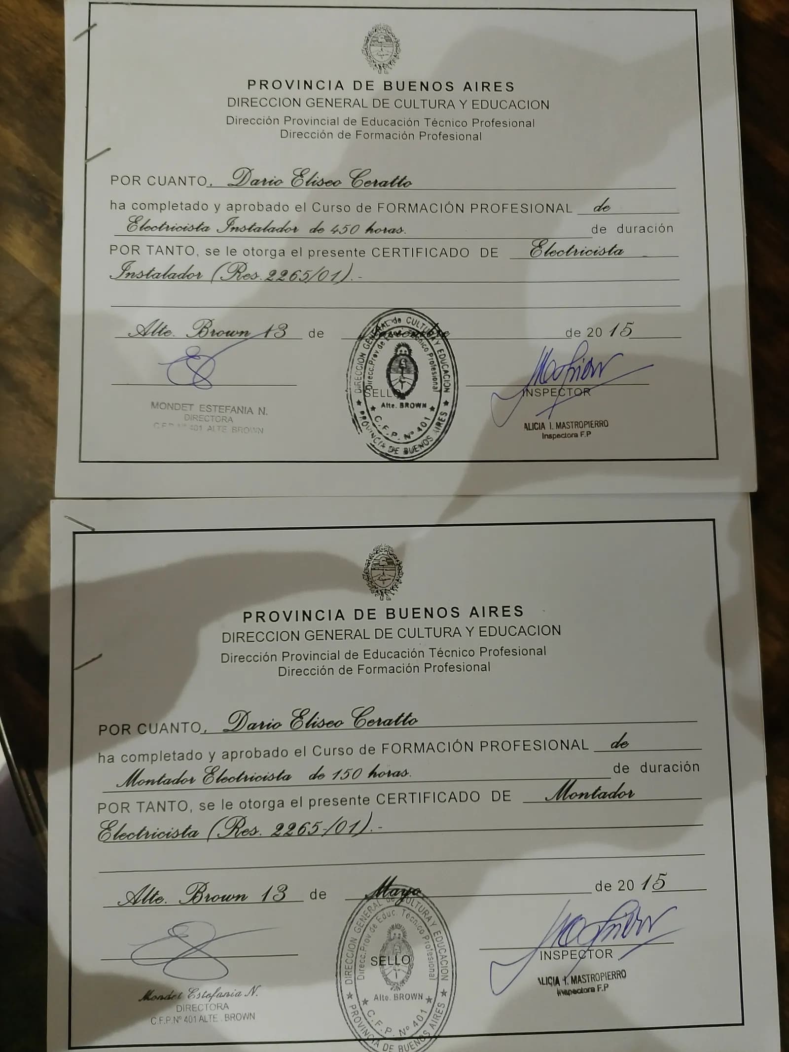 Certificado de Dario Eliseo Ceratto: 107058/3